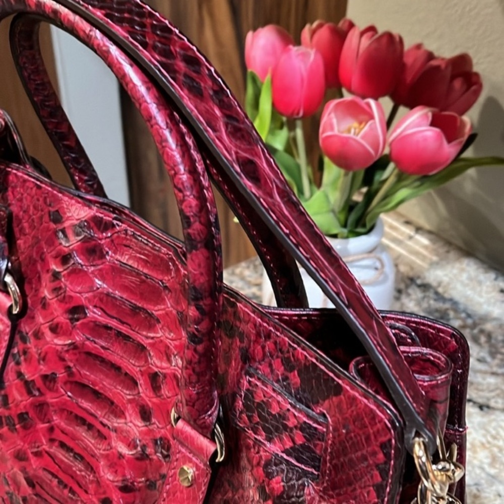 EUC Like New! MICHAEL KORS Collection Hamilton Lrg Red Python Embossed Tote Bag - Picture 7 of 12